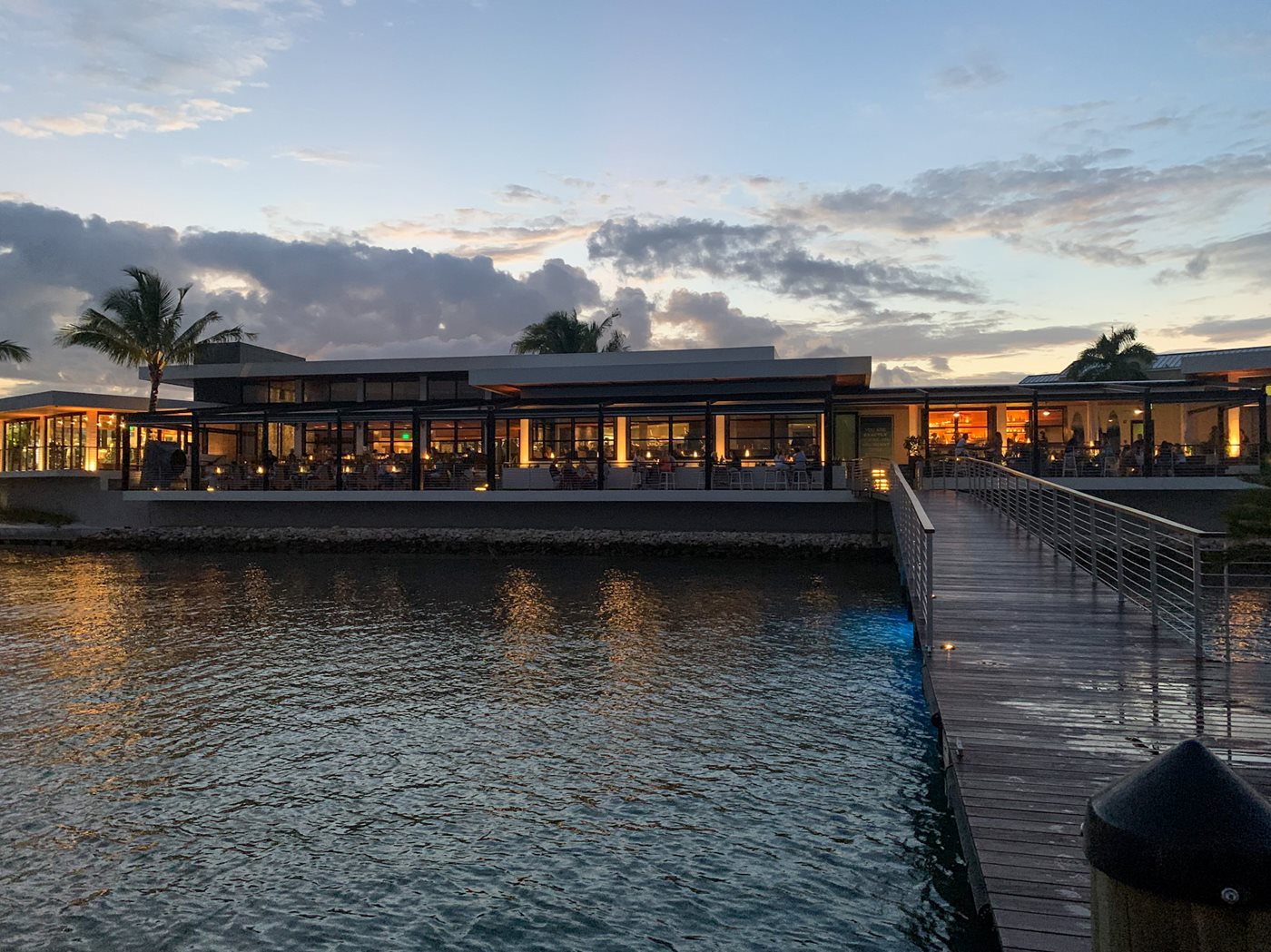 B-space-Screens-Shore-Longboat-Key,-FL-(4).jpg
